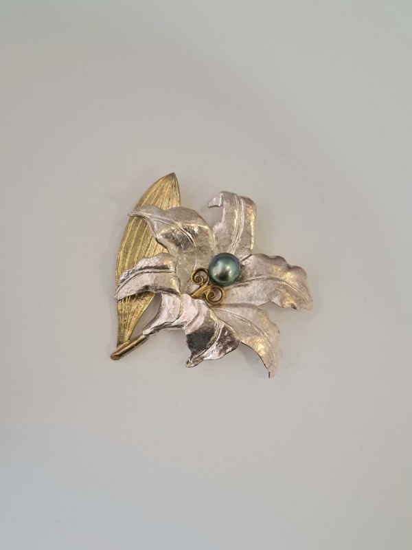 Lily brooch