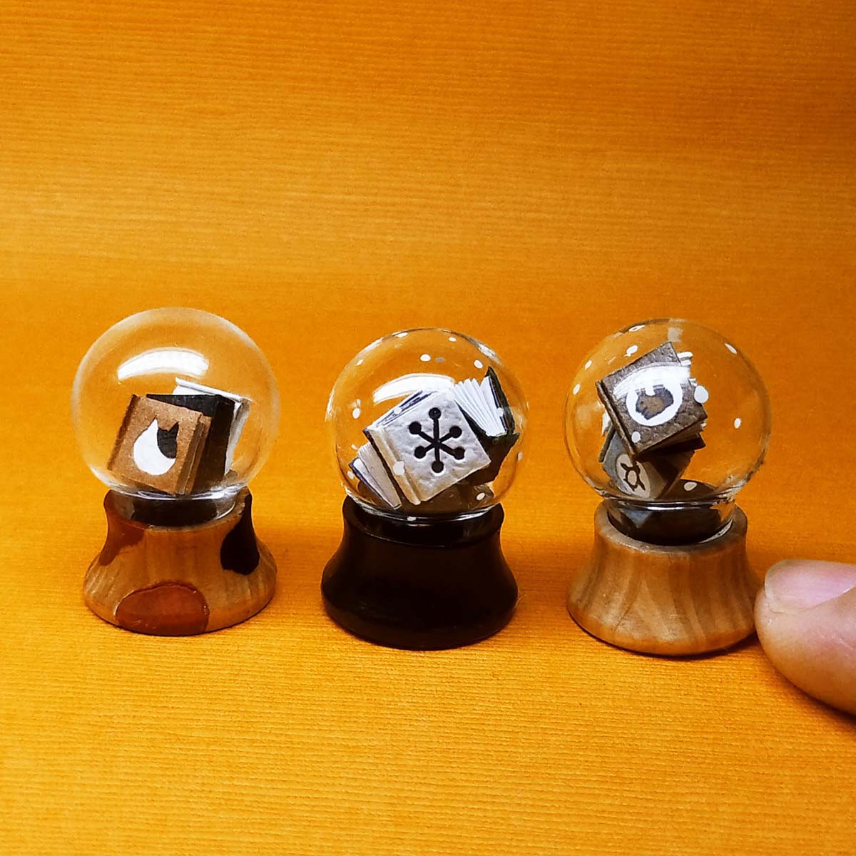 『朝の雪ドーム』、『夜の雪ドーム』